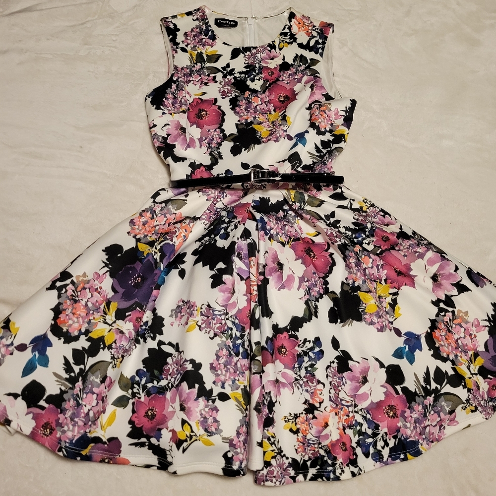 Bebe dress floral